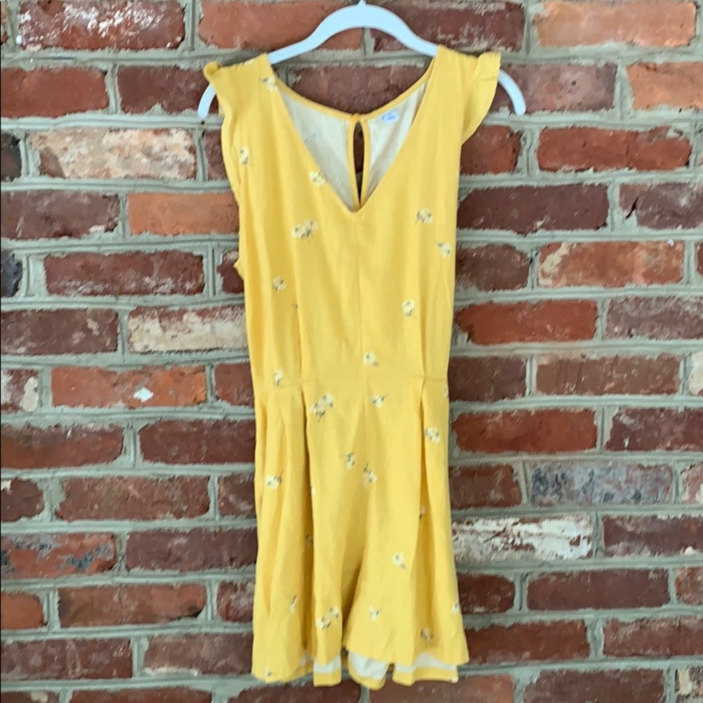 Old  Navy Yellow Romper in Size M w/ pockets